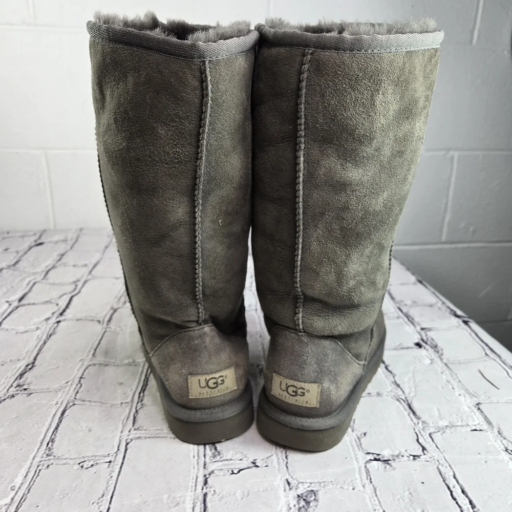 Ugg 5185 gray tall classic shearling boots